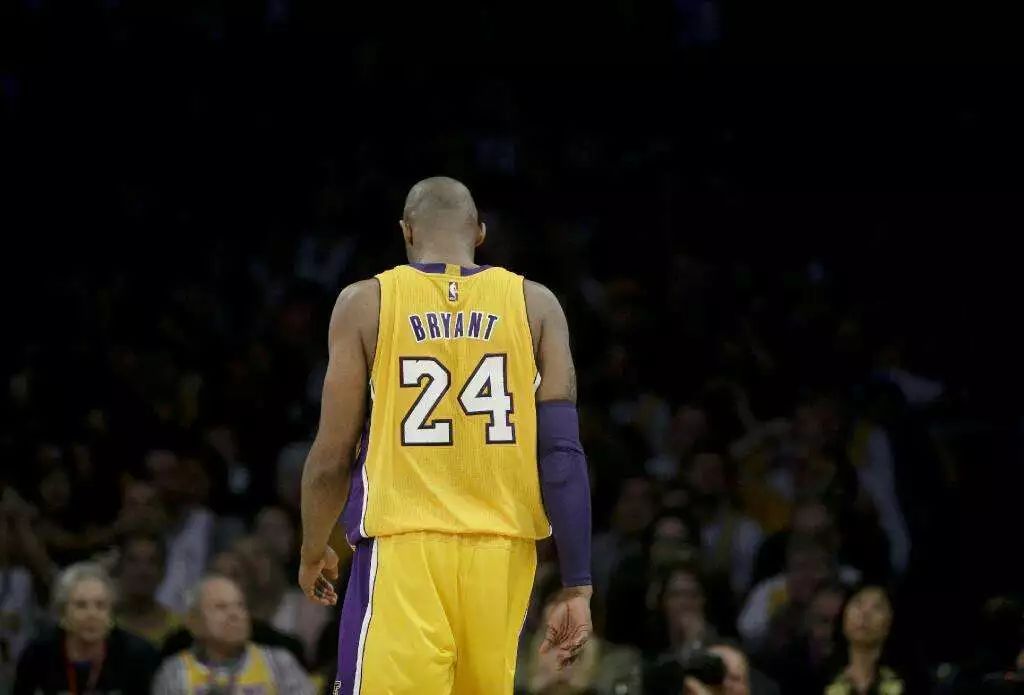 科比被选中的那段英文,一个17岁少年如何用母语征服NBA 科比被选中的那段英文,一个17岁少年如何用母语征服NBA