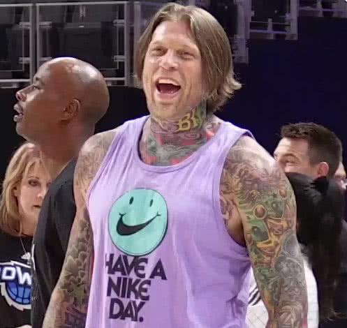 鸟人安德森怎么能进NBA？一个纹身狂人的逆袭故事